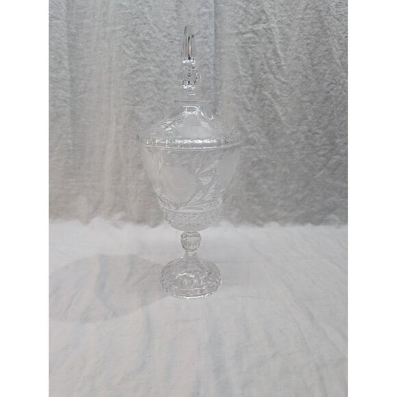 The Rose Collection hand cut crystal Pedestal candy box dish trinket holder - Picture 2 of 6